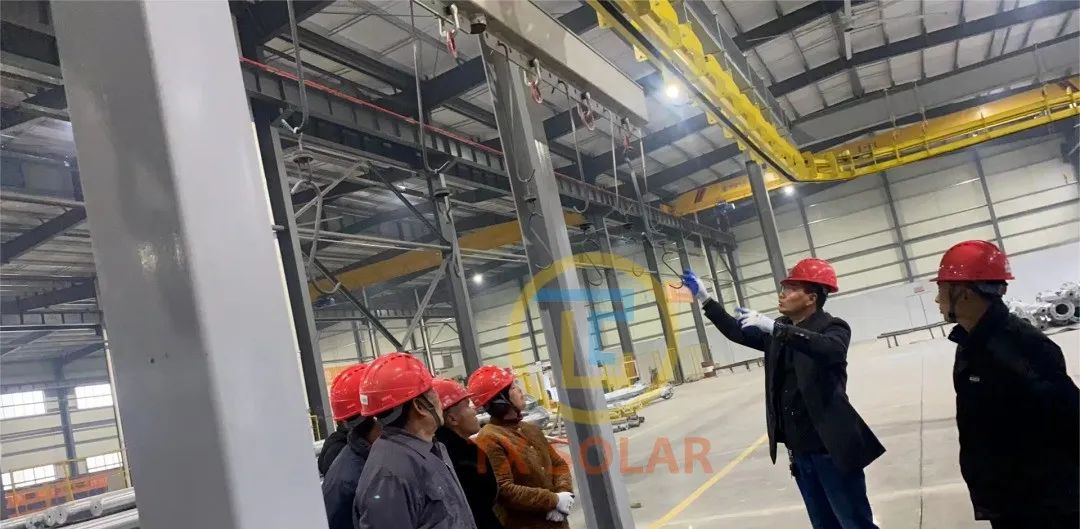 這家用粉企業(yè)組織噴塑技能培訓！公司噴塑生產(chǎn)線占地5100平，最長可噴塑16米長桿件