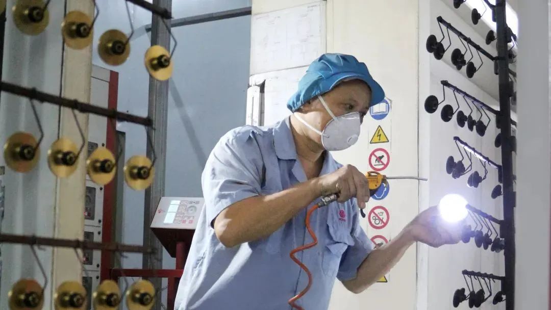 從噴粉工到噴粉線“全能王”的修煉之路